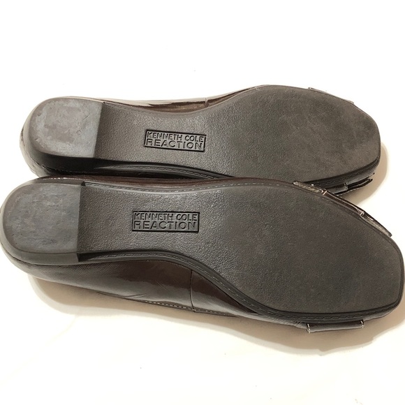 Kenneth Cole Reaction Brown Faux Patent Leather Flats w/Buckle on Toe - 9.5 - Picture 13 of 17